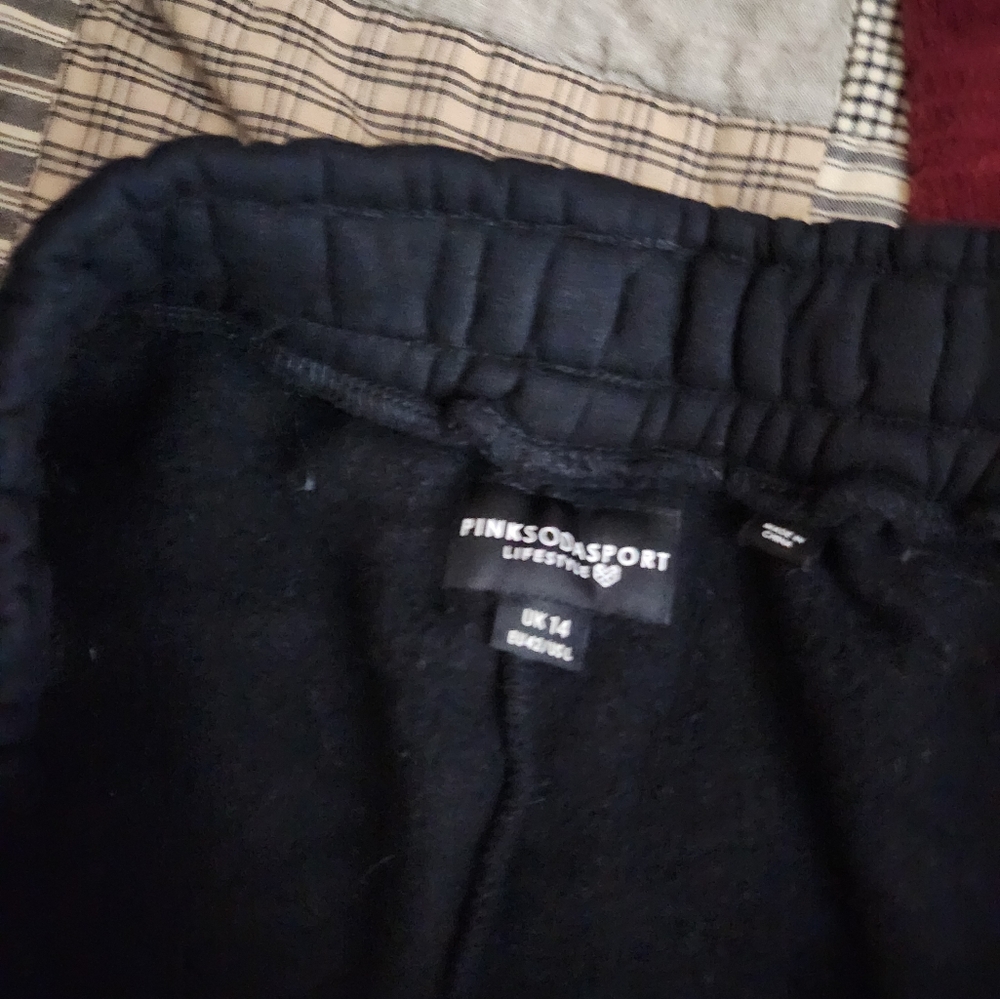 Joggers - Picture 2 of 2